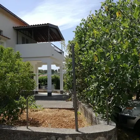 Lejlighed In Okrug Donji With Sea View, Terrace, Air Conditioning, Wifi 5136-1 Donji Okrug (Ciovo)