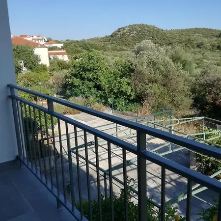 In Okrug Donji With Sea View, Terrace, Air Conditioning, Wifi 5136-1 * Donji Okrug (Ciovo)