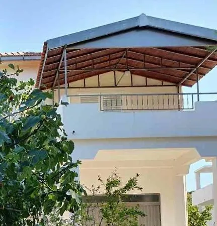 In Okrug Donji With Sea View, Terrace, Air Conditioning, Wifi 5136-1 Donji Okrug (Ciovo)
