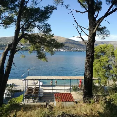 In Okrug Donji With Sea View, Terrace, Air Conditioning, Wifi 5136-1