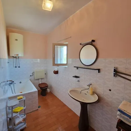 Lejlighed In Okrug Donji With Sea View, Terrace, Air Conditioning, Wifi 5136-1