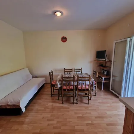 In Okrug Donji With Sea View, Terrace, Air Conditioning, Wifi 5136-1 Lejlighed *